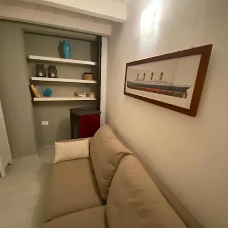 Centro Storico 度假居 焦维纳佐